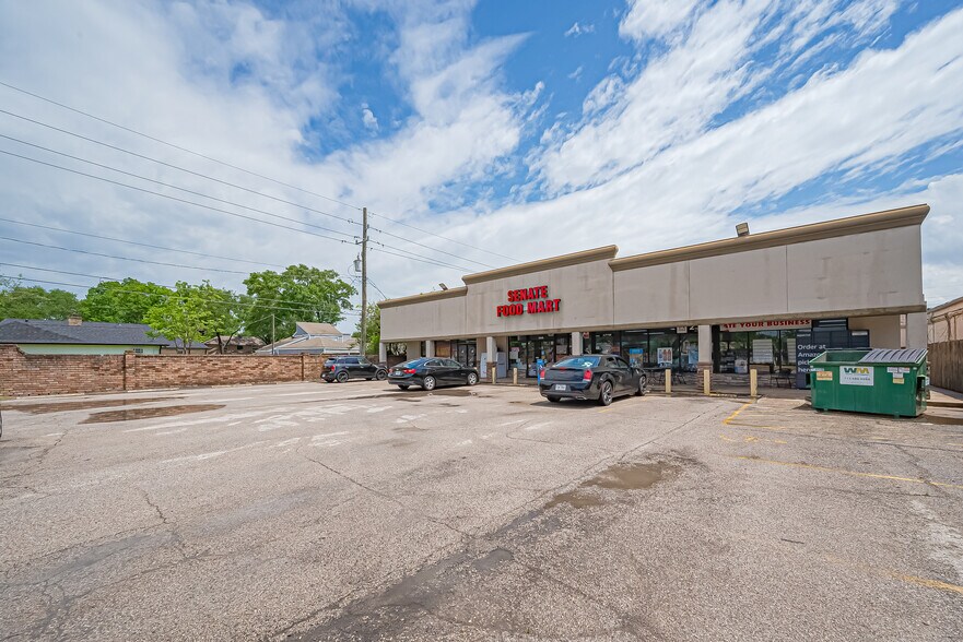 More Photos Of 7410-7412 Senate St, Houston Freestanding For Sale