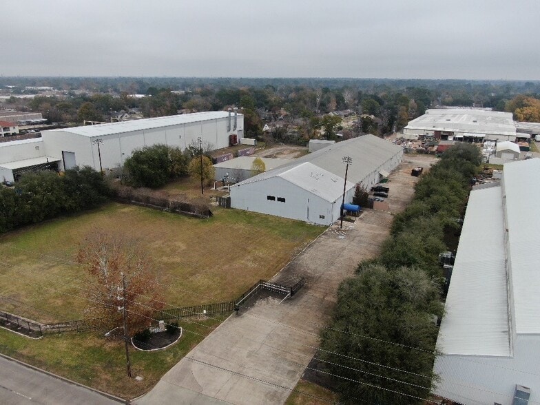 Primary Photo Of 1310 W Sam Houston Pky N, Houston Warehouse For Sale