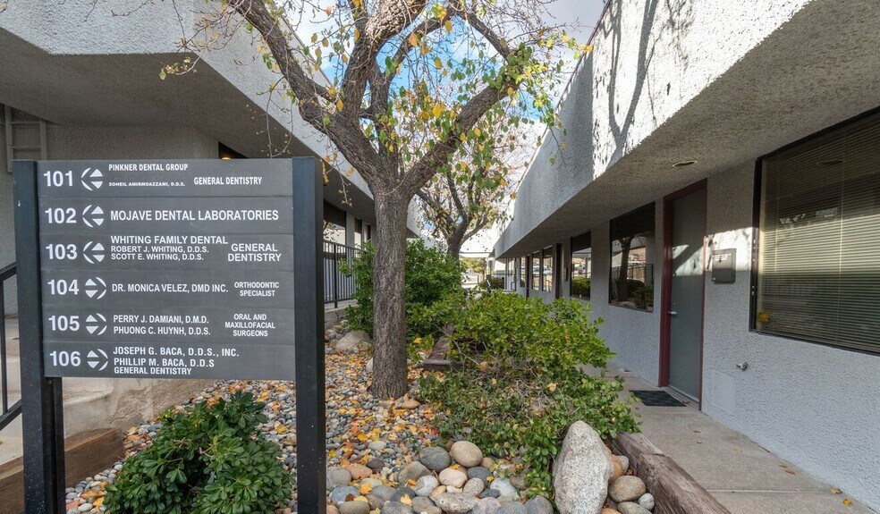 More Photos Of 16127 Kasota Rd, Apple Valley Medical For Sale