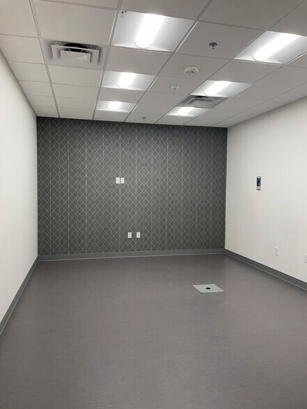 More Photos Of 1760 E Pecos Rd, Gilbert Medical For Lease