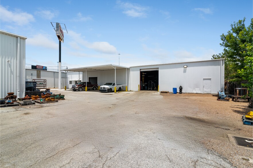 More Photos Of 2508-2510 McAllister Rd, Houston Warehouse For Lease