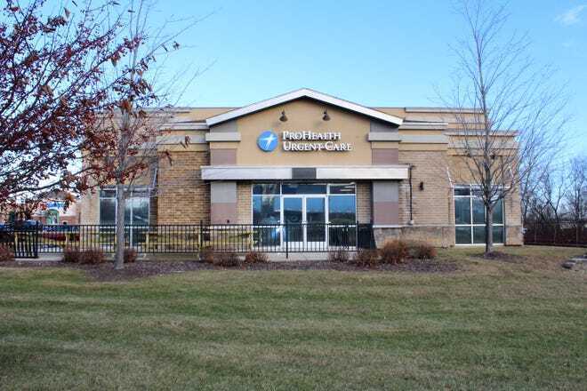 More Photos Of 1275B Capitol Dr, Pewaukee Unknown For Lease