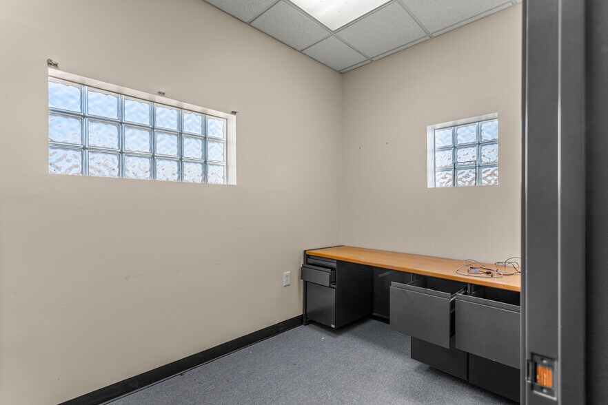 More Photos Of 18917 Joy Rd, Detroit Medical For Sale