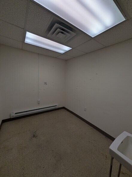 More Photos Of 7620-24 Ogontz ave, Philadelphia Office For Sale