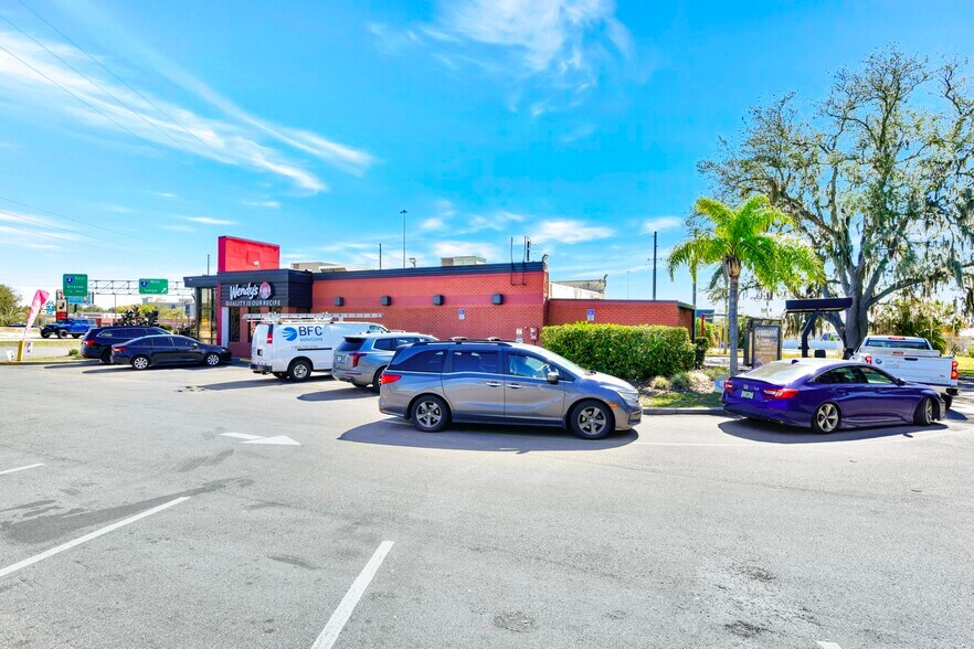 More Photos Of 44304 Highway 27, Davenport Fast Food For Lease