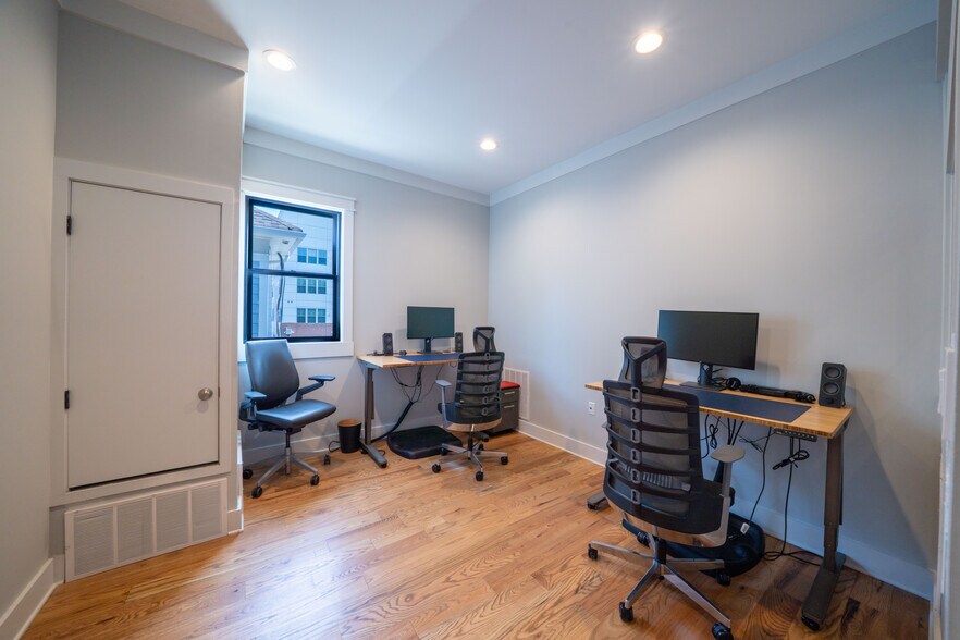 More Photos Of 152 N Tucker St, Memphis Loft Creative Space For Sale