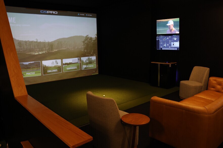 More Photos Of 2325 Dean St, St Charles Office For Lease