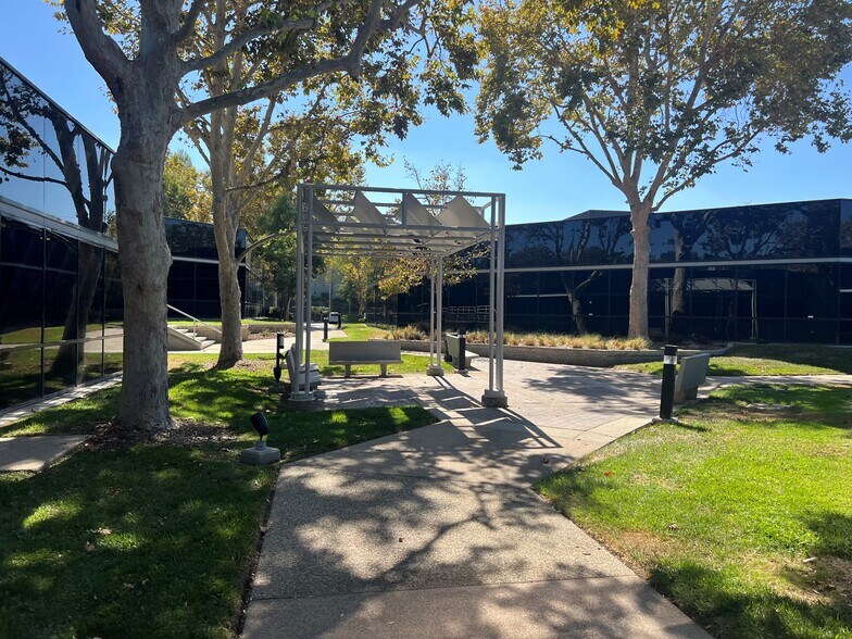 More Photos Of 20970 Warner Center Ln, Woodland Hills Medical For Sale