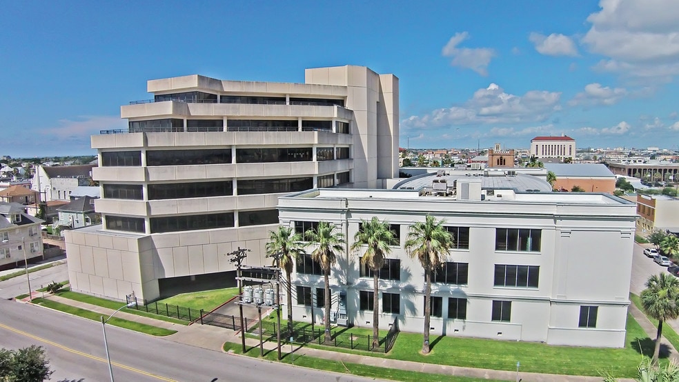 More Photos Of 2115 Winnie St, Galveston Office For Lease