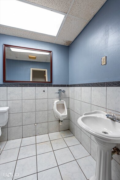 More Photos Of 4140 Hollywood Ave, Shreveport Healthcare For Sale