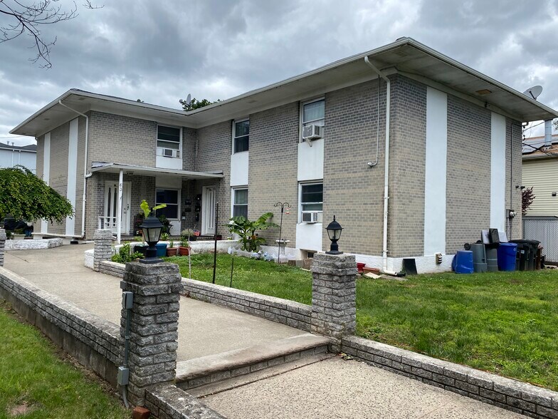 Primary Photo Of 63 Titus Ave, Staten Island Apartments For Sale