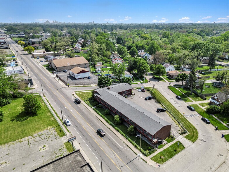 More Photos Of 19625 Conant, Detroit Apartments For Sale