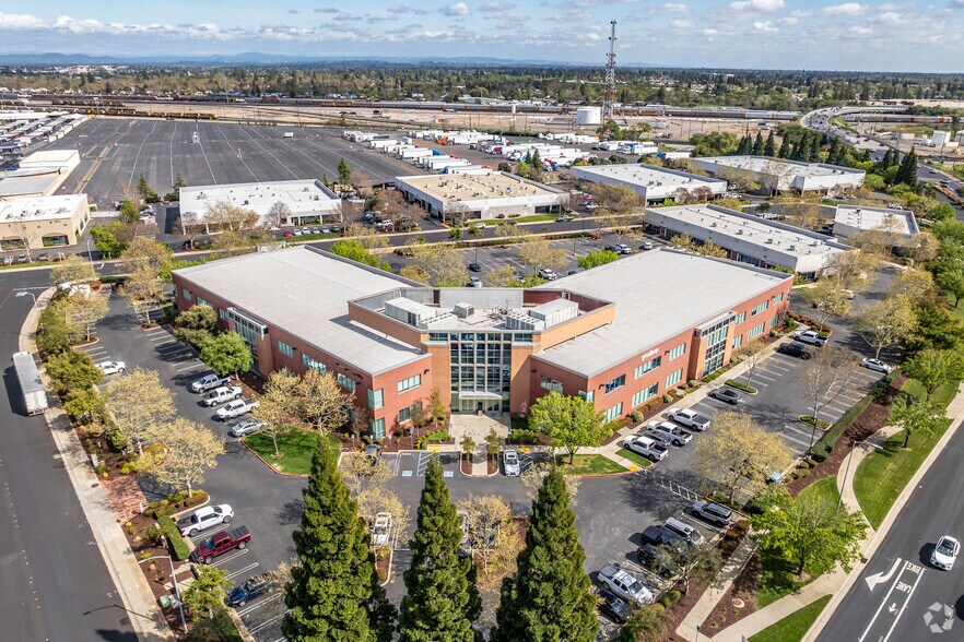 More Photos Of 1000 Enterprise Way, Roseville Office For Lease