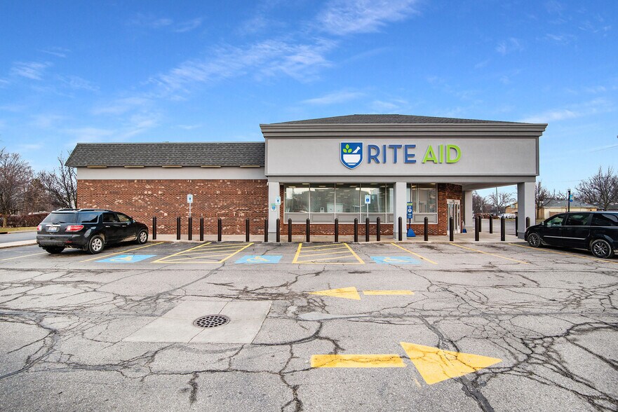 More Photos Of 11801 N Saginaw St, Mount Morris Freestanding For Lease