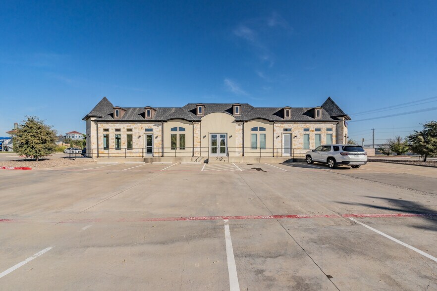 More Photos Of 27045 E University Dr, Aubrey Medical For Sale