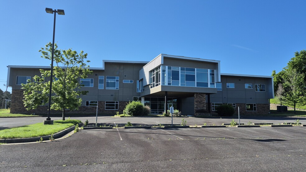 More Photos Of 100 Hollywood Ave, Hot Springs Medical For Sale