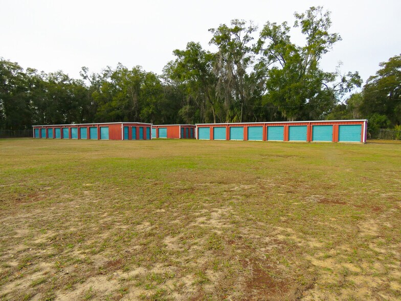 More Photos Of 2150 14th St NW, Chiefland Self Storage For Sale