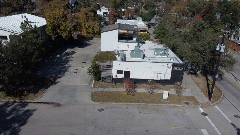 More Photos Of 801 Studewood St, Houston Restaurant For Lease