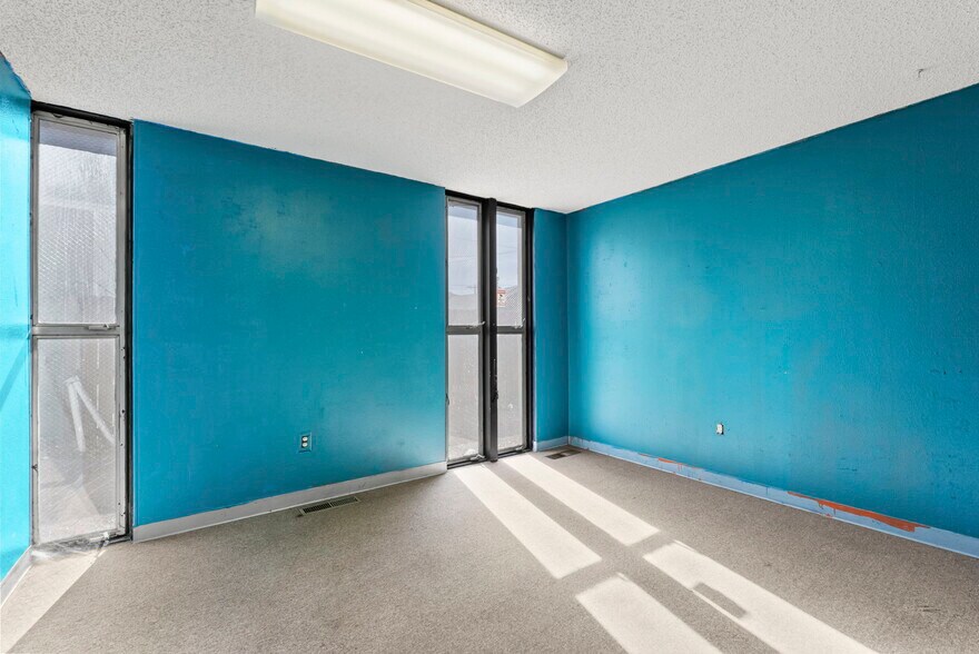 More Photos Of 710-712 S Tejon St, Colorado Springs Office For Sale