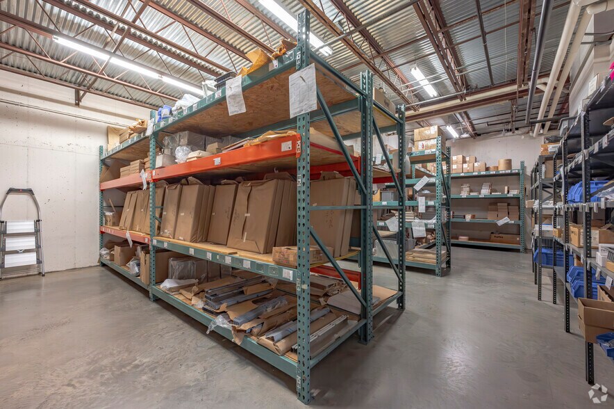 More Photos Of 2 Morse Rd, Oxford Warehouse For Sale