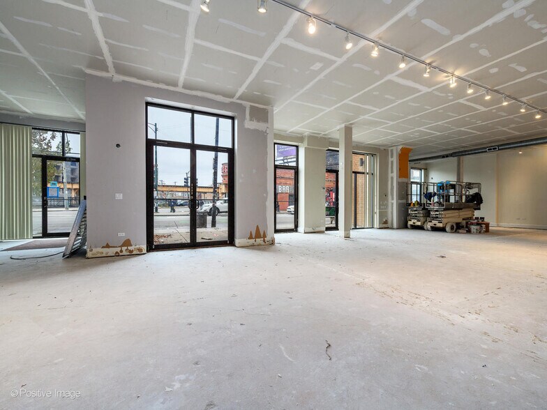 More Photos Of 2407 N Milwaukee Ave, Chicago Storefront Retail Residential For Lease