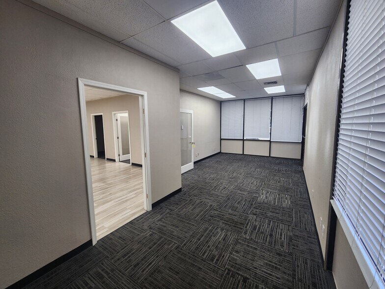 More Photos Of 5200-5252 Sunrise Blvd, Fair Oaks Unknown For Lease