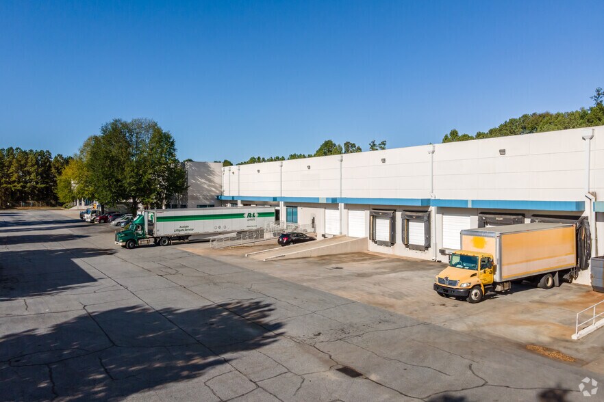 More Photos Of 5785 Brook Hollow Pky, Norcross Warehouse For Lease