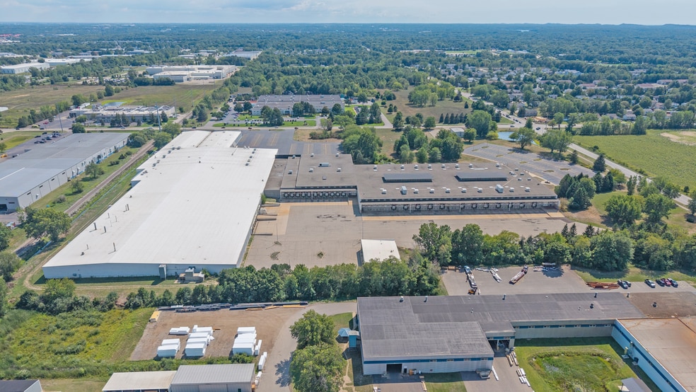 More Photos Of 13467 Quincy St, Holland Distribution For Lease