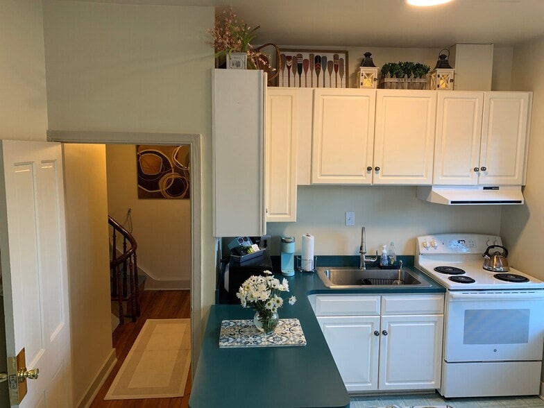 More Photos Of 509 S Market St, Frederick Freestanding For Sale
