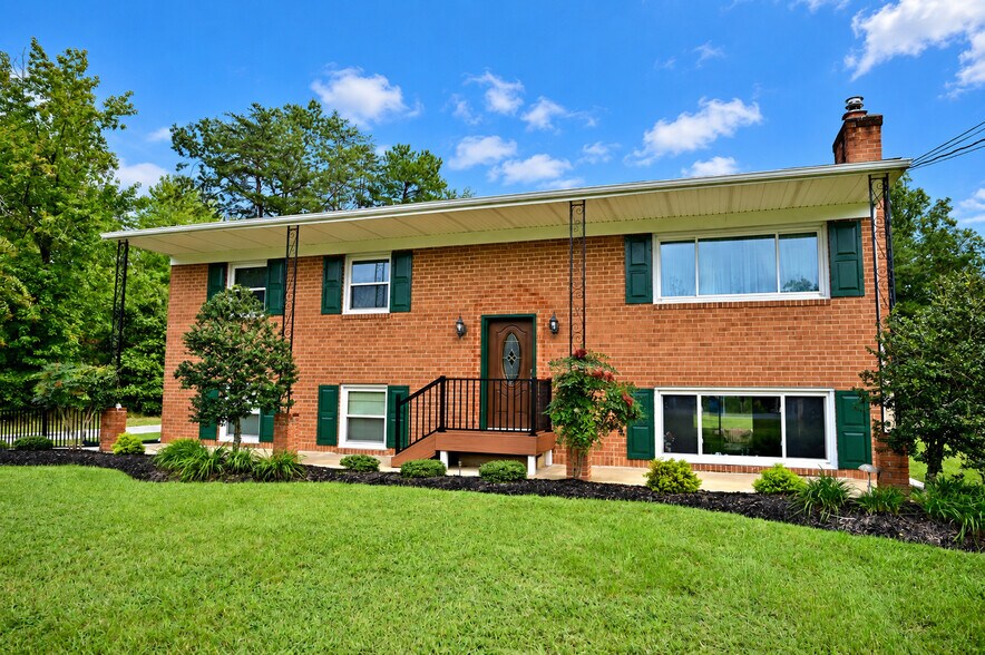 More Photos Of 4100 Old Washington Rd, Waldorf Healthcare For Sale
