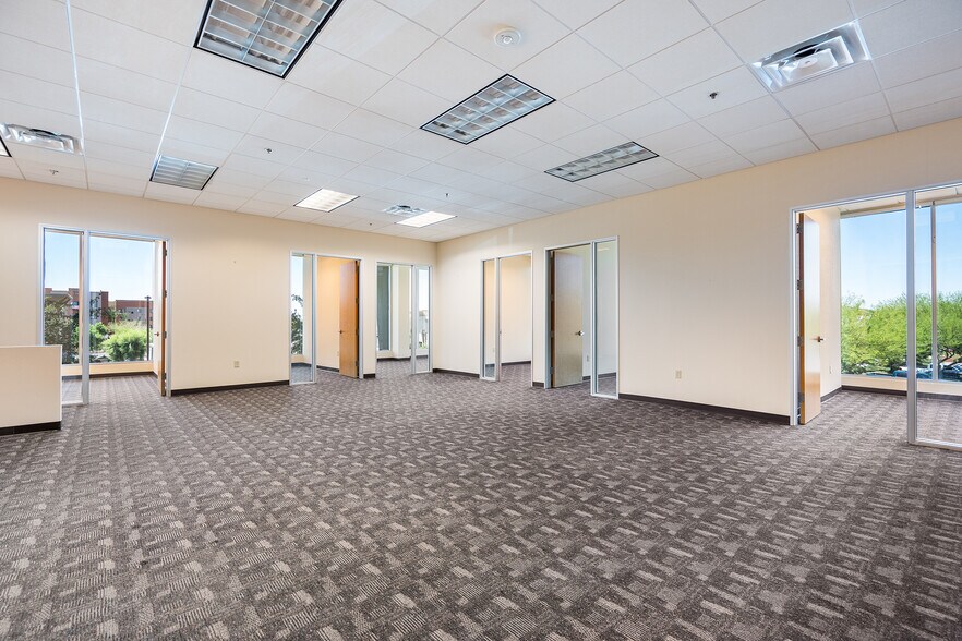 More Photos Of 1930 W Pinnacle Peak Rd, Phoenix Unknown For Lease