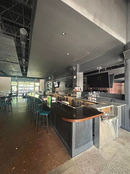 More Photos Of 730-760 Coleman Blvd, Mount Pleasant General Retail For Lease