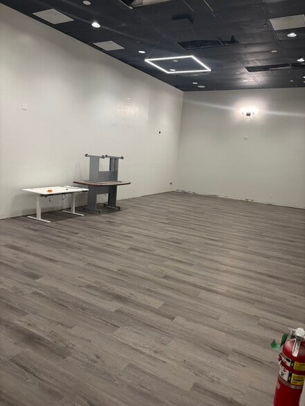 More Photos Of 1347-1349 Pacific Ave, Santa Cruz Storefront For Lease