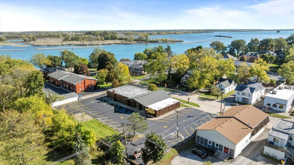 More Photos Of 7560 Macomb St, Grosse Ile Storefront Retail Office For Sale