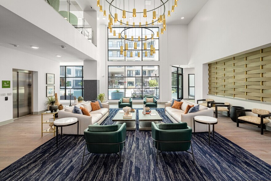 More Photos Of 2711 W Anderson Ln, Austin Apartments For Lease