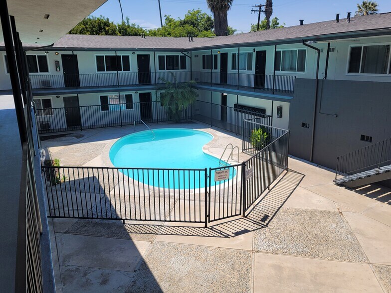 More Photos Of 1881 Loma Vista St, Riverside Apartments For Sale
