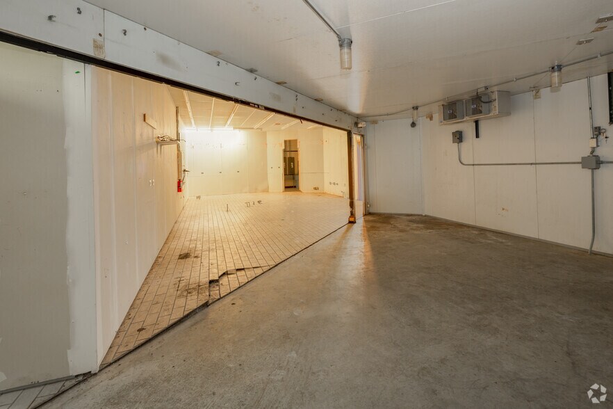 More Photos Of 2700 E Sauk Trail Rd, Sauk Village Storefront Retail Office For Sale