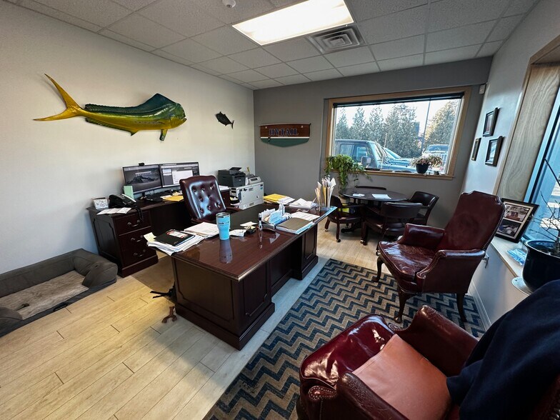 More Photos Of 119 E Grove St, Middleborough Auto Dealership For Sale