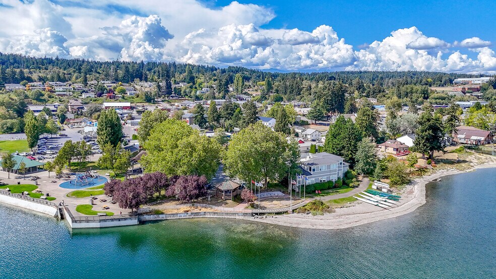 More Photos Of 3212 Byron St, Silverdale Office For Sale