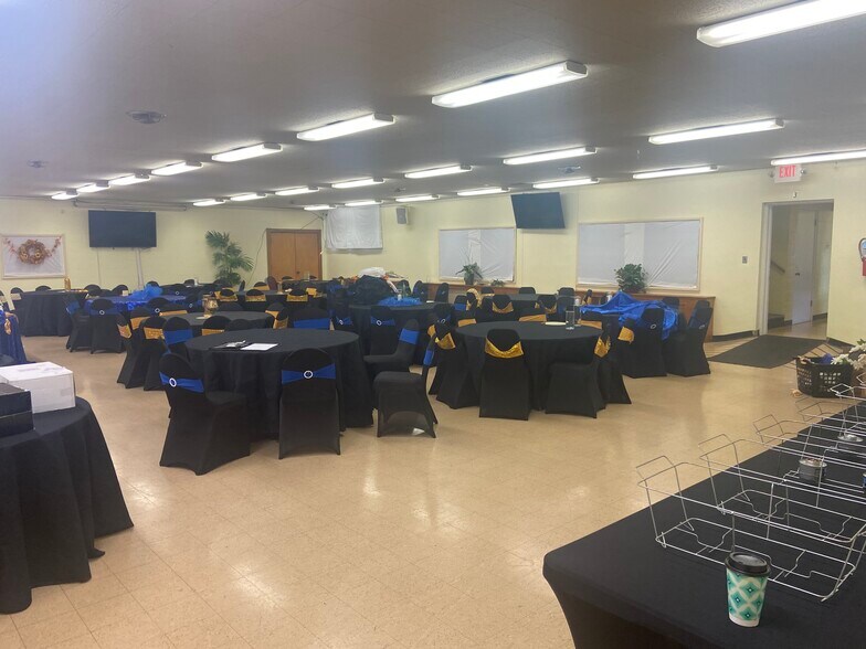 More Photos Of 1570 Chambers Rd, Dellwood Religious Facility For Lease