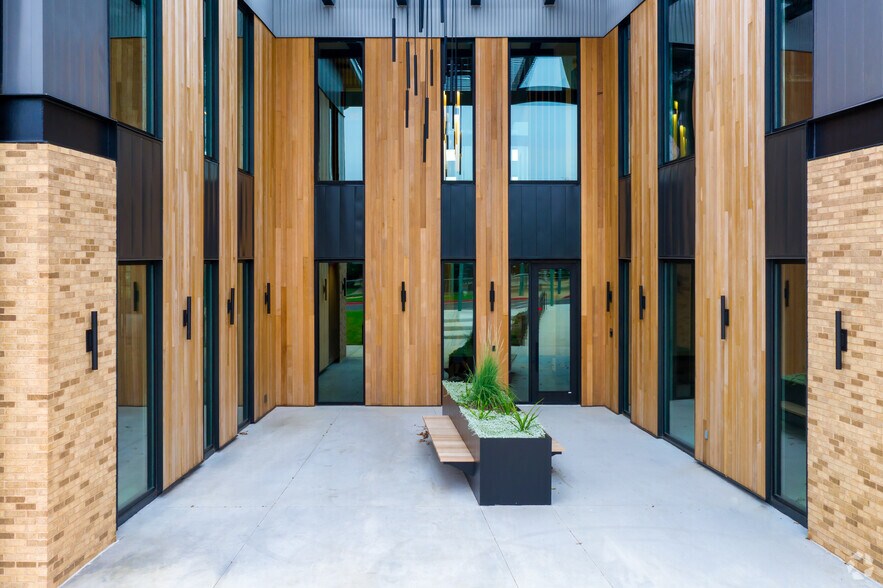 More Photos Of 3601 S Congress Ave, Austin Office For Lease