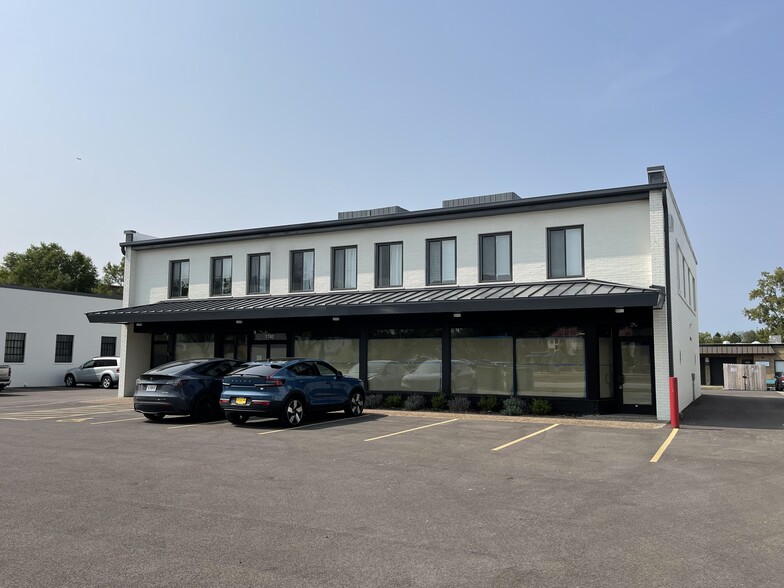 More Photos Of 1740 Waukegan Rd, Glenview Storefront Retail Office For Lease