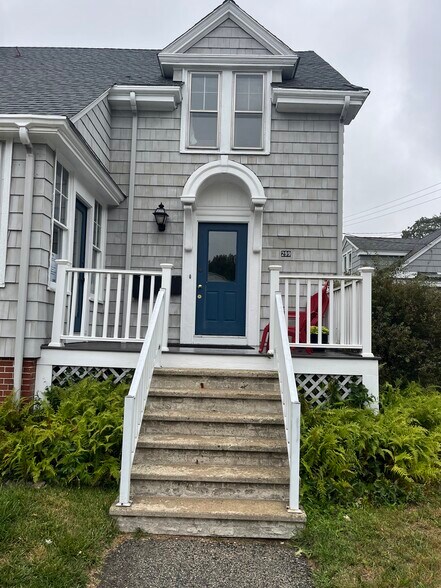 More Photos Of 299 Ocean House Rd, Cape Elizabeth Loft Creative Space For Lease