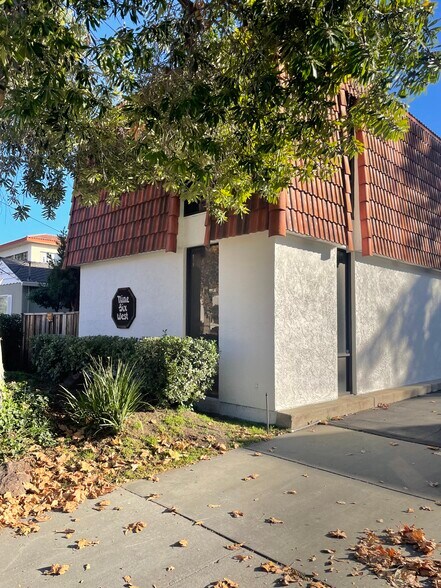 More Photos Of 96 W Campbell Ave, Campbell Office For Lease