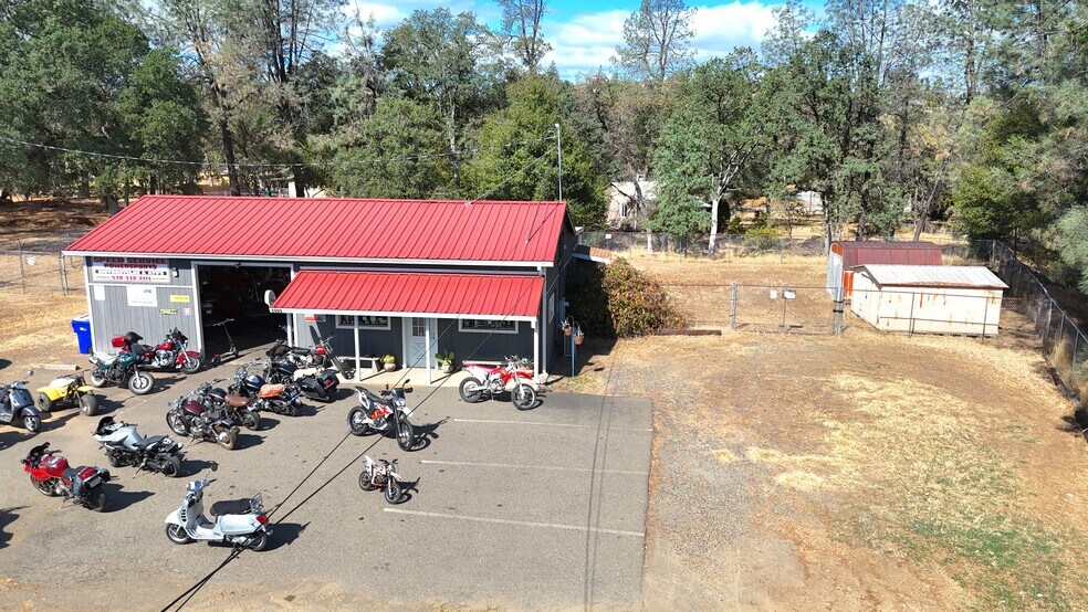 More Photos Of 2900 Cascade Blvd, Shasta Lake Service For Sale