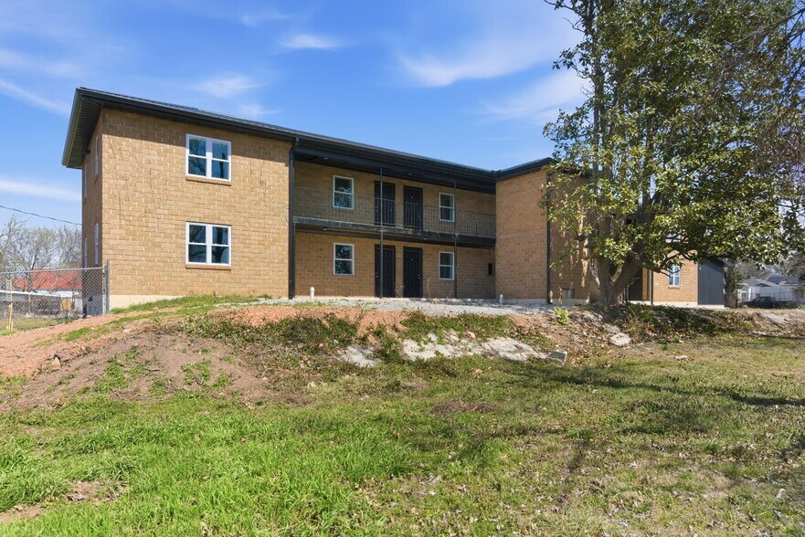 More Photos Of 301 Mount Vernon Blvd, Mount Vernon Apartments For Sale