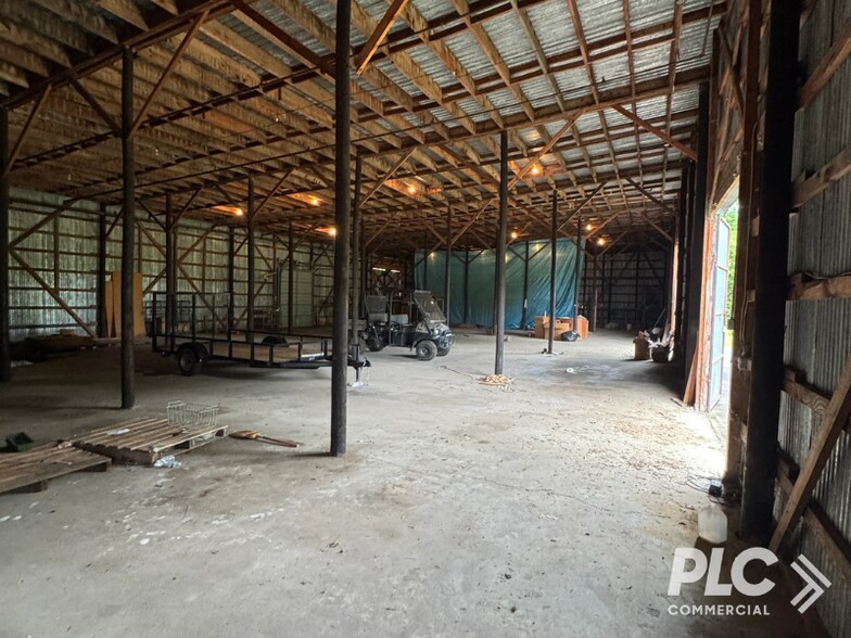 More Photos Of 319 Main st, Olanta Warehouse For Sale