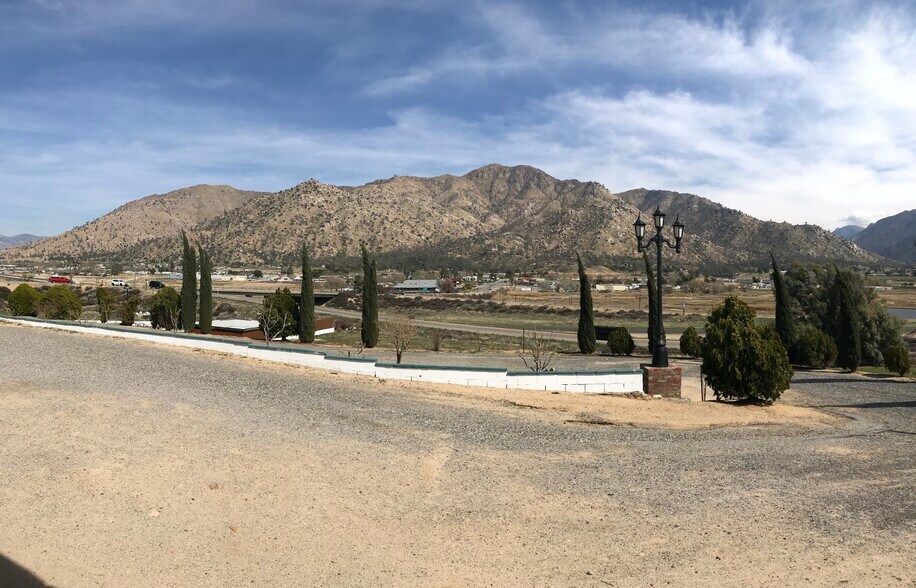 More Photos Of 400 155th Hwy, Lake Isabella Hotel For Sale