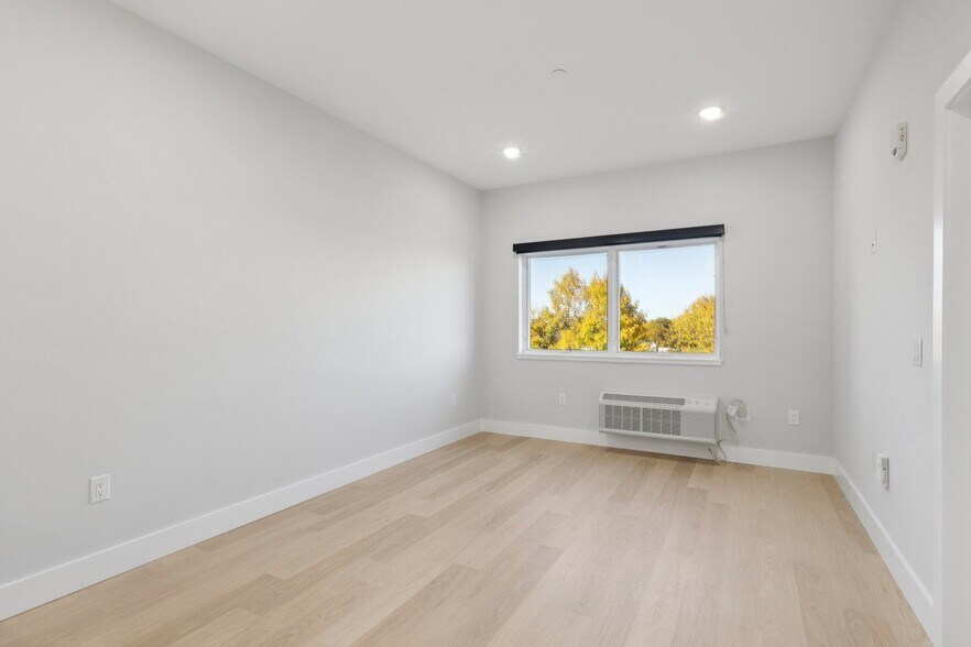 More Photos Of 34-40 Hudson St, Newark Apartments For Lease