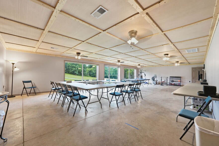 More Photos Of 3922 Highway 2, Cohutta Flex For Sale